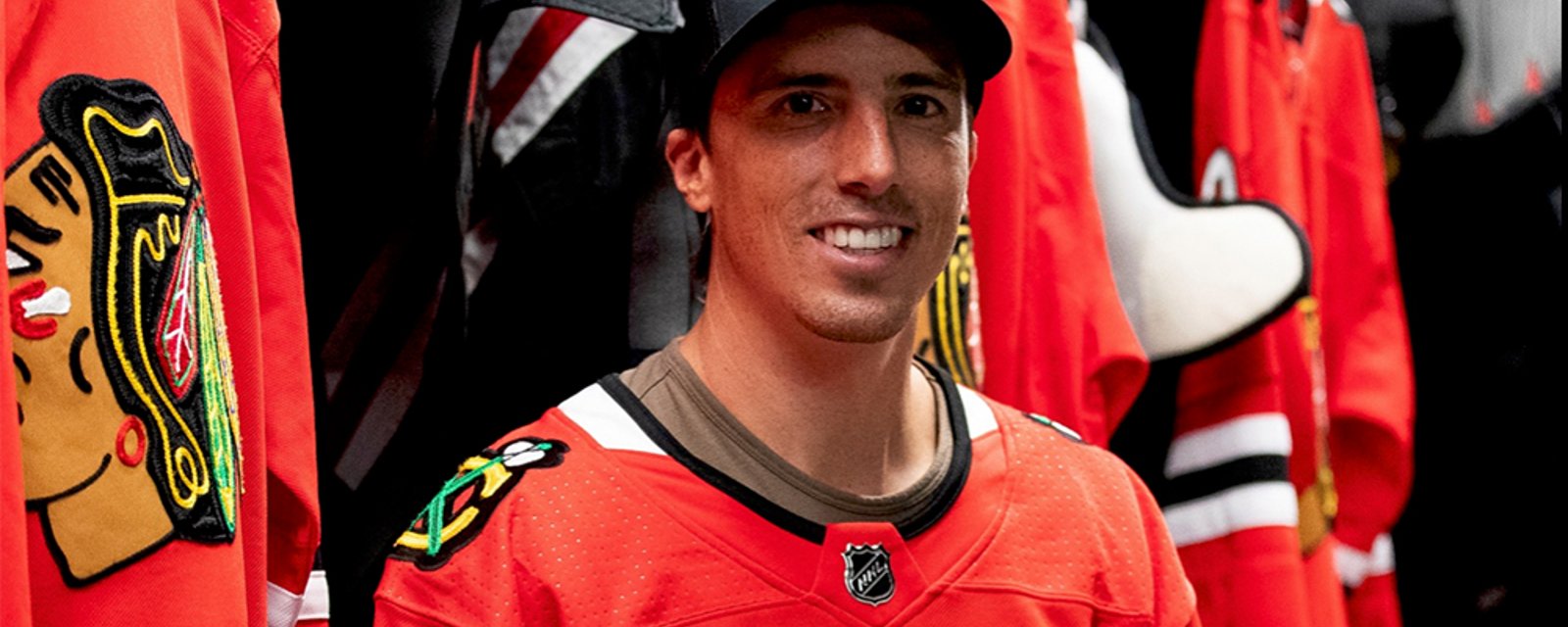 Chicago Blackhawks officially welcome Marc-Andre Fleury 