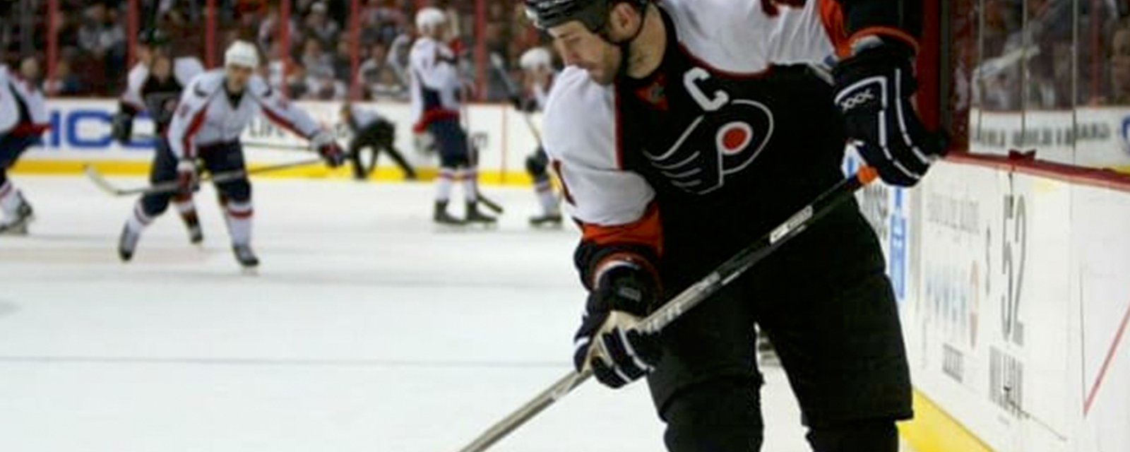 Philadelphia Flyers announce former captain is back within organization 