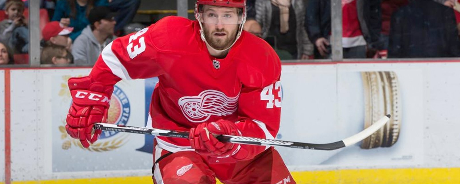 Longtime Red Wings veteran Darren Helm signs with rival