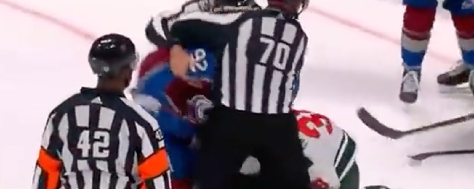 MUST SEE: Landeskog loses it, fights off linesmen to get to Hartman! 