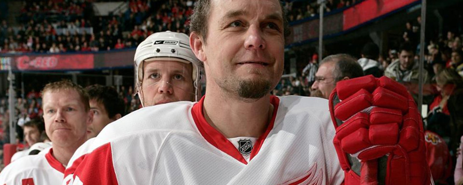 Red Wings legend Darren McCarty responds to Tyler Bertuzzi's COVID-19 vaccination stance 