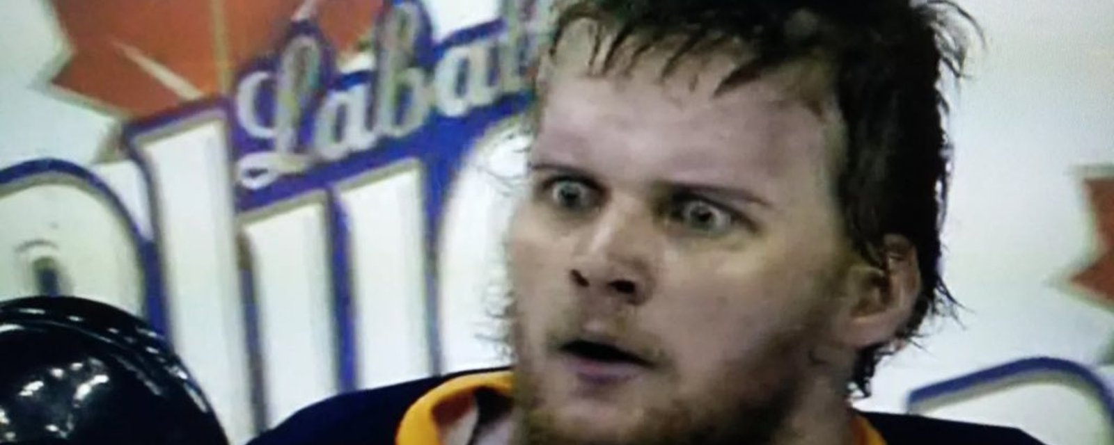 Robin Lehner gives fans in Buffalo a piece of his mind.