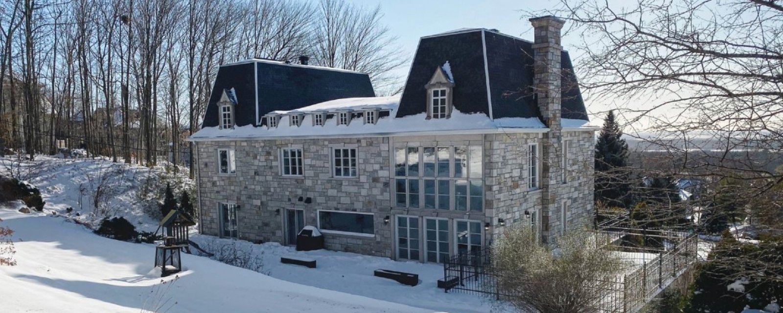 Brigitte Lafleur a vendu sa magnifique maison du Mont-Saint-Hilaire pour 1,3 M$