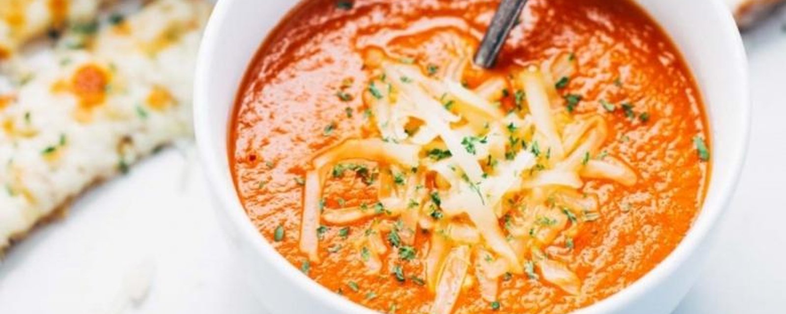 La soupe aux tomates maison... facile et délicieuse.