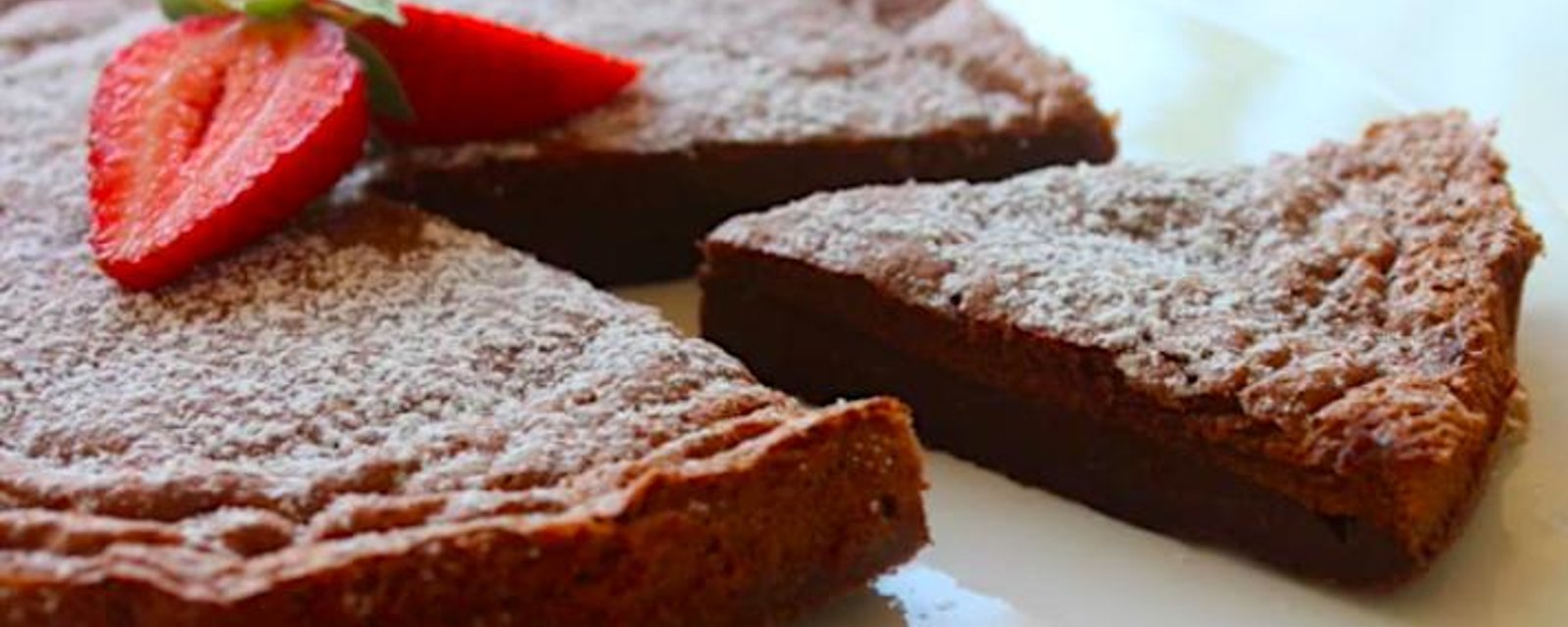 Gâteau moelleux au parfait goût de NOISETTES et de chocolat... Prêt en 5 minutes!
