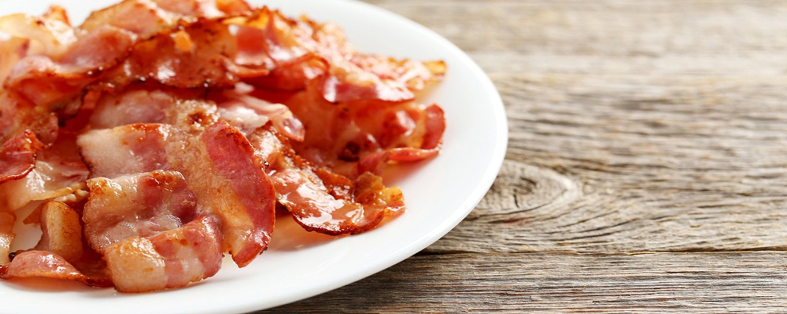 La meilleure façon de cuire le bacon... extra croustillant et sans éclaboussures