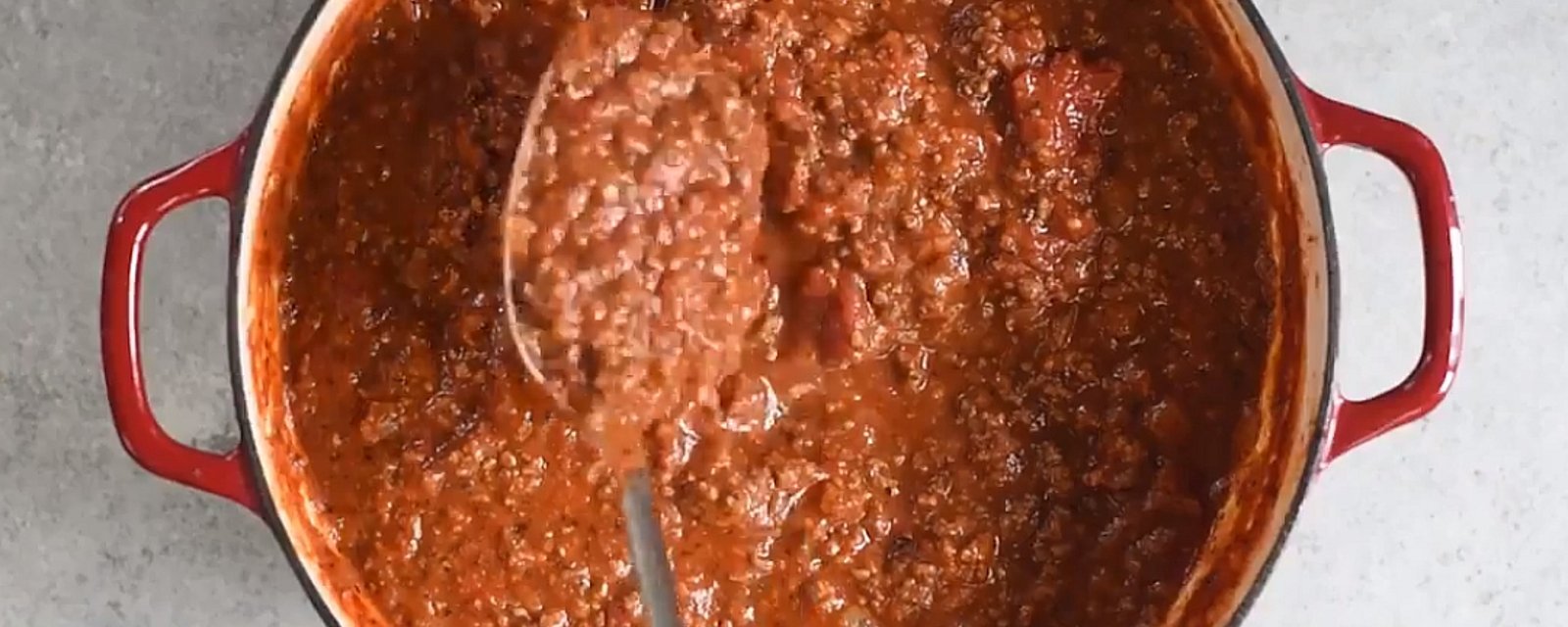Une savoureuse sauce à spaghetti super facile à préparer