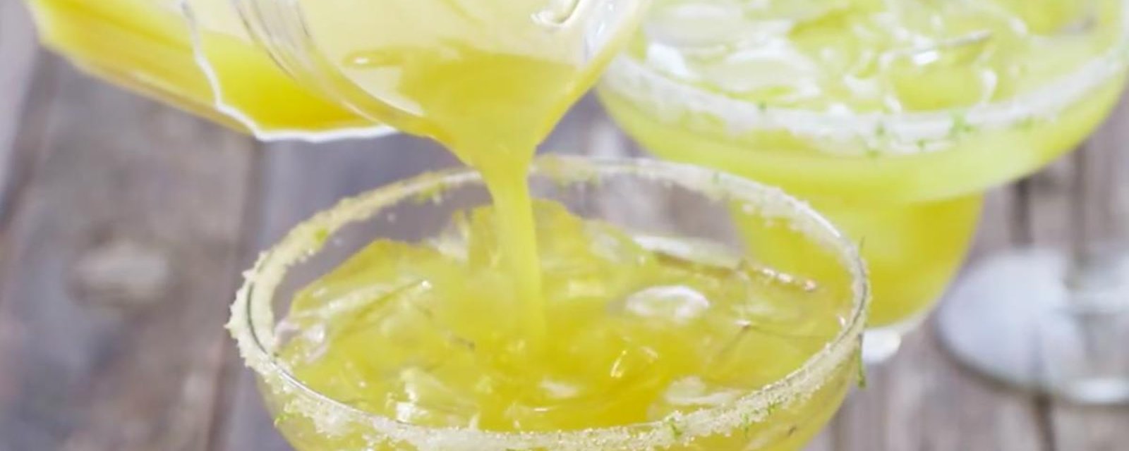 Le drink parfait pour une chaude journée estivale: la Margarita à l'ananas