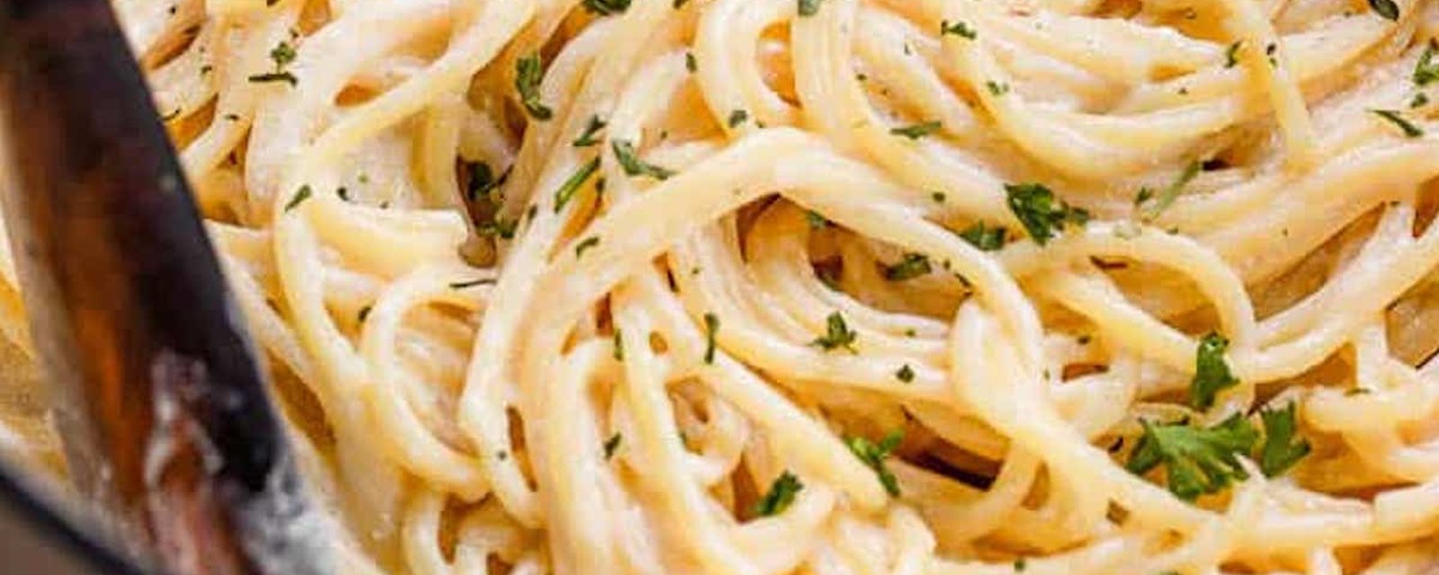 Spaghettis au fromage à la crème ultra faciles à faire
