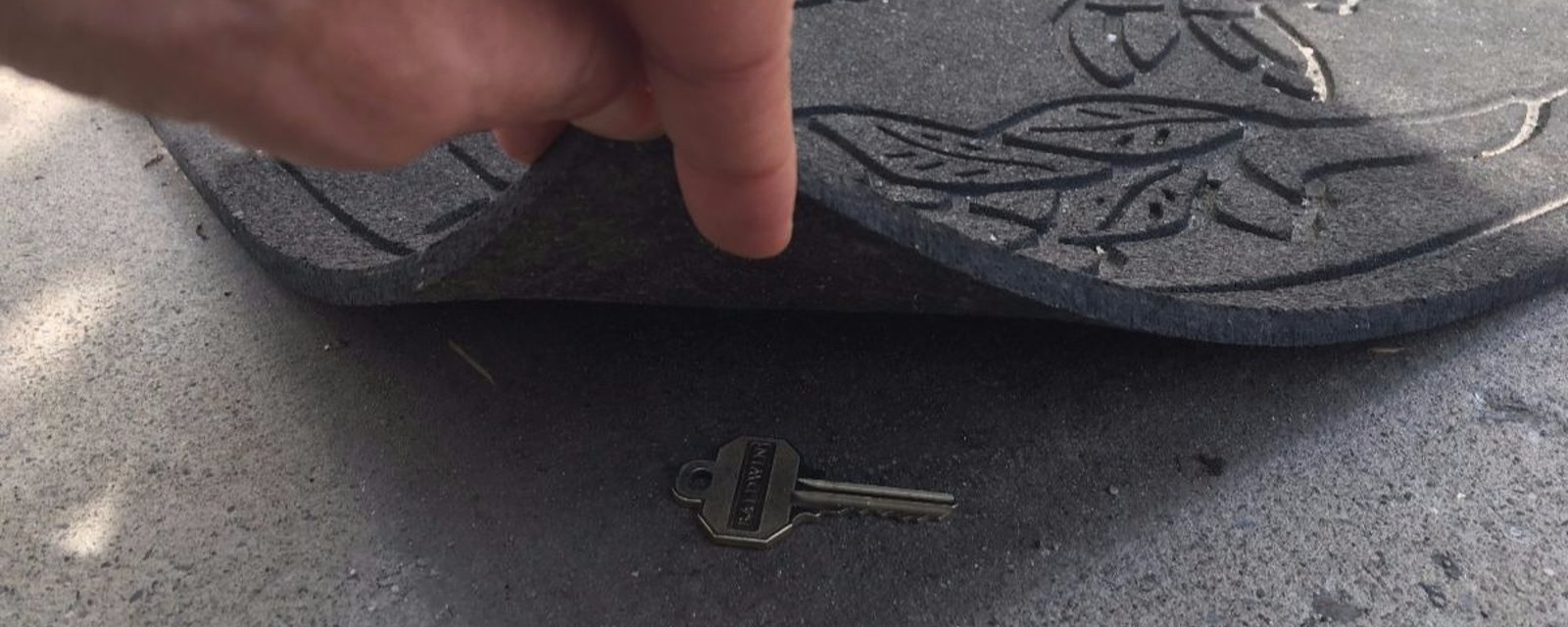 Découvrez où on peut cacher un double de clé de la maison!