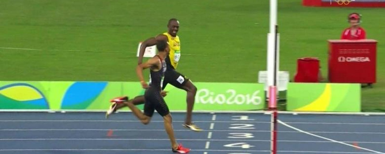 Usain Bolt et le Canadien De Grasse discutent en pleine course: la vidéo fait le tour du monde!