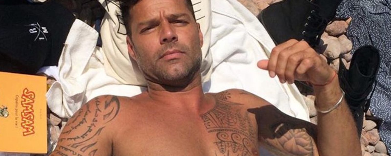 Le célèbre chanteur Ricky Martin est fiancé! 