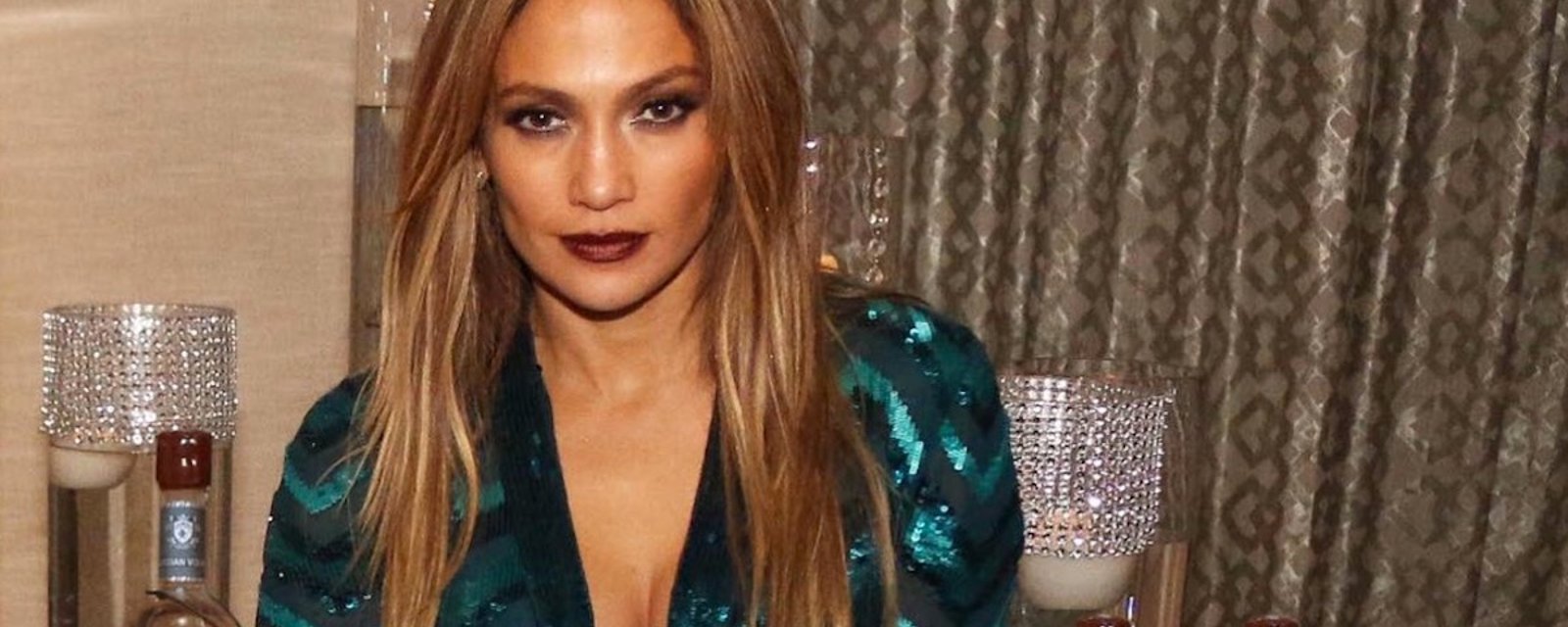 Jennifer Lopez est officiellement en couple avec un chanteur du coin! 