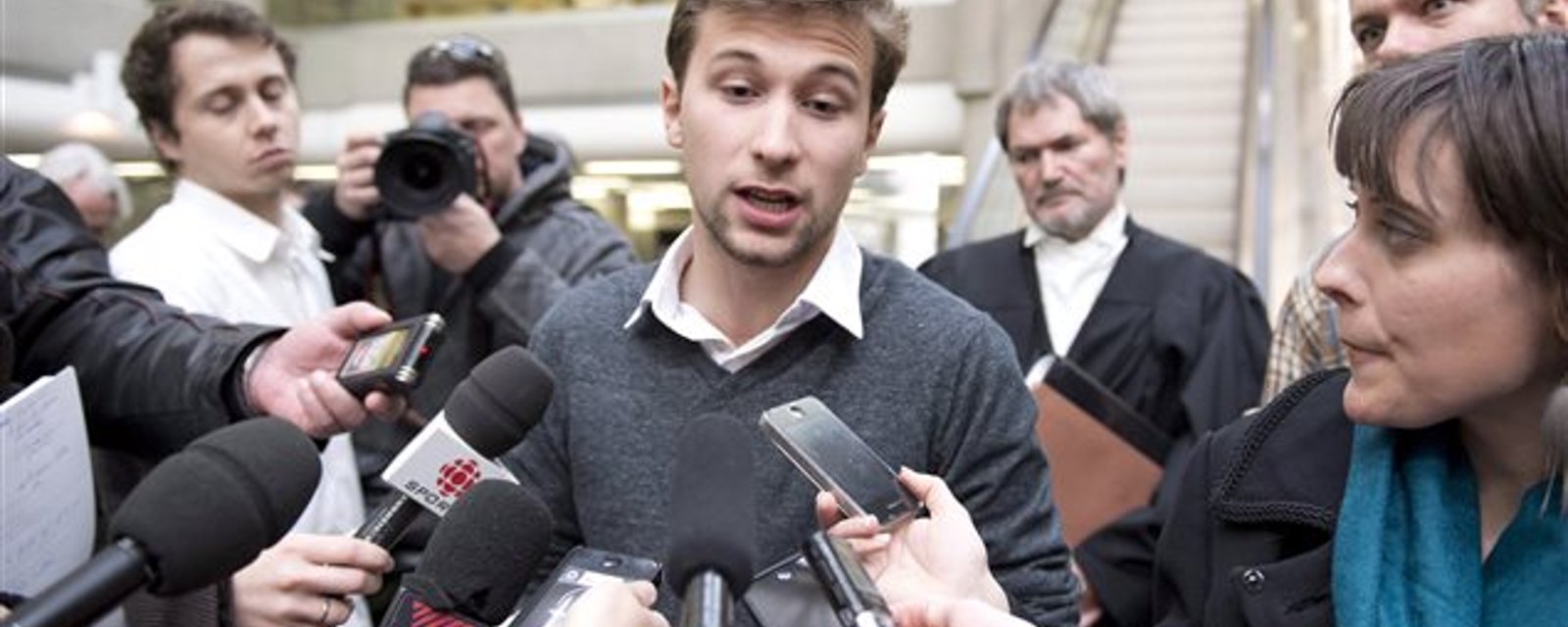 Une populaire personnalité québécoise annonce vouloir faire le saut en politique!