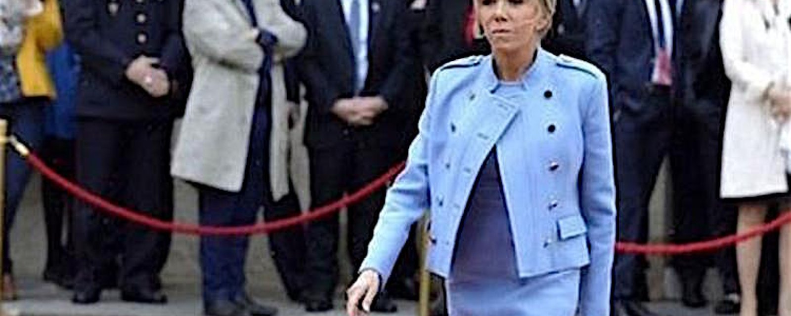  La jupe de la nouvelle Première Dame de France en a choqué plusieurs! 
