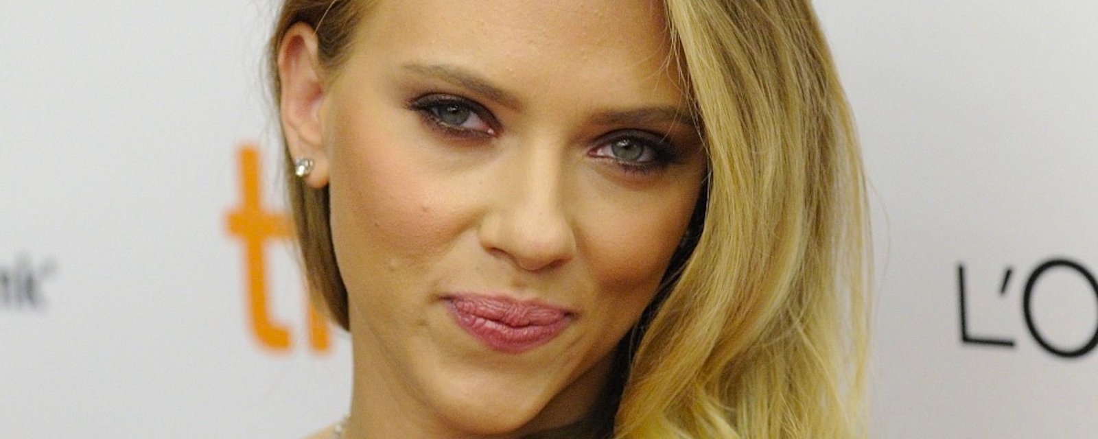 Scarlett Johansson serait en couple avec un célèbre acteur d'Hollywood! 