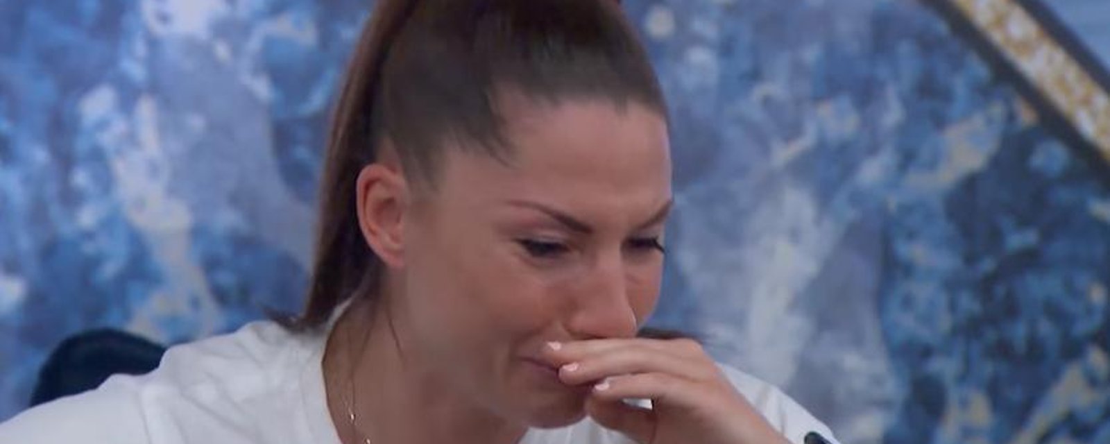 Kim Clavel éclate en sanglots au dernier confessionnal de Big Brother Célébrités