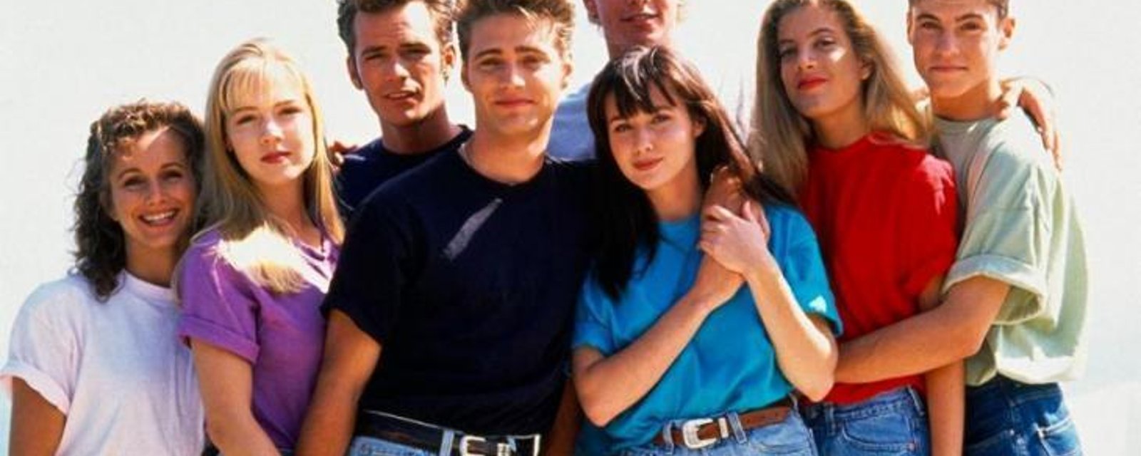 Les premières images de la nouvelle version de Beverly Hills 90210 sont dévoilées