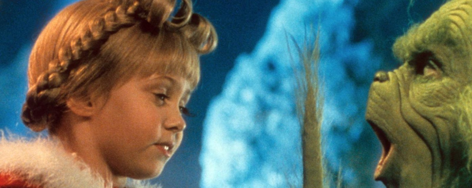 16 ans plus tard, la petite fille du film Le Grincheux est devenue une femme à couper le souffle!