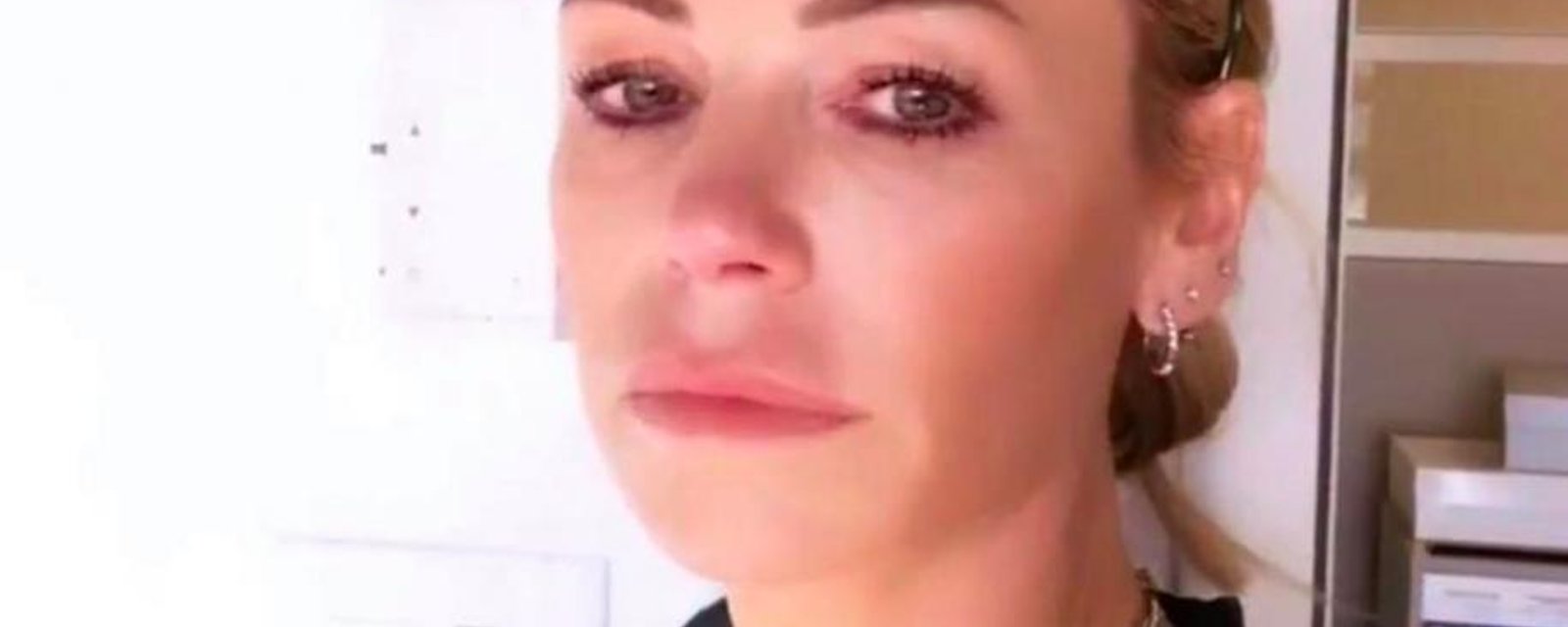 Caroline Néron en pleurs sur Instagram pour marquer la fermeture officielle de son entreprise
