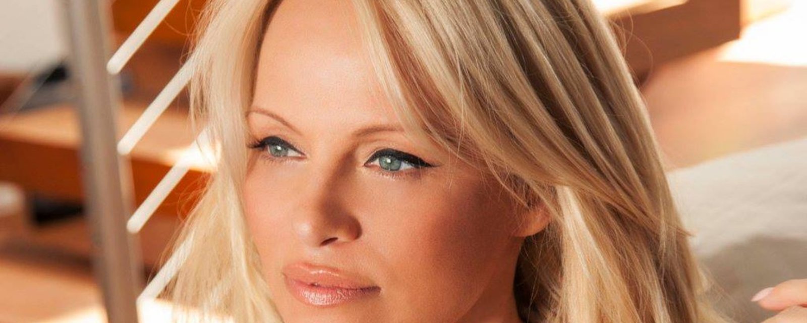 Pamela Anderson accusée d'appropriation culturelle à cause de son costume d'Halloween