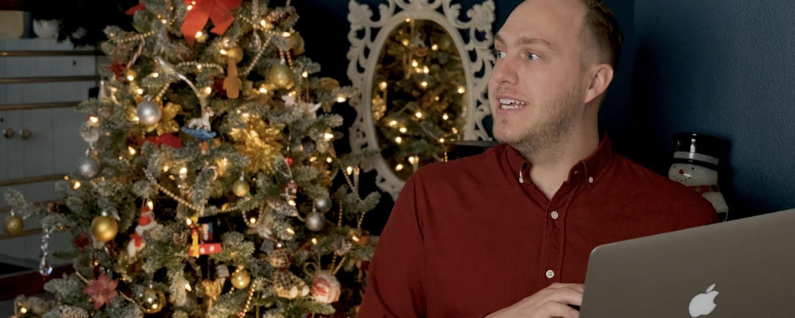 À VOIR: L'humoriste Alex Lapointe publie la plus drôle des vidéos sur les fêtes de Noël en temps de COVID