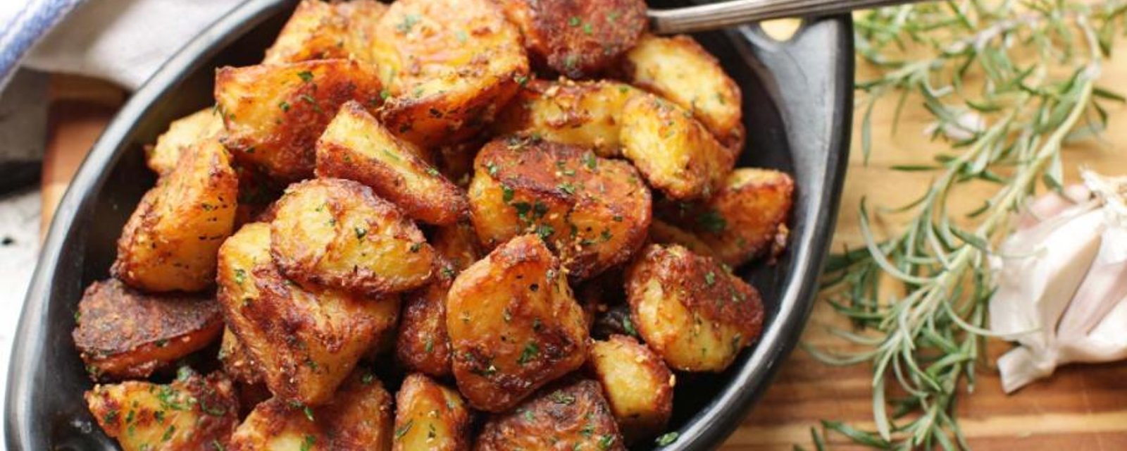 Cuisinez les meilleures pommes de terre rôties du monde entier