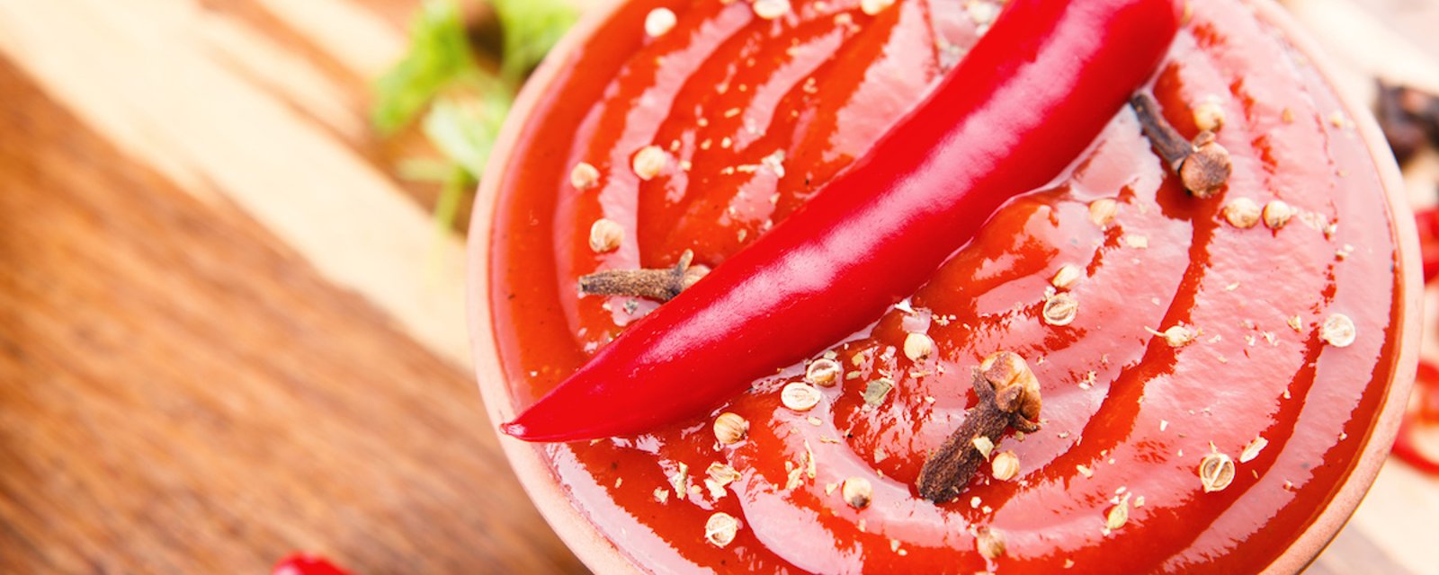 Ajoutez du piquant à vos repas avec cette sauce Sriracha  maison