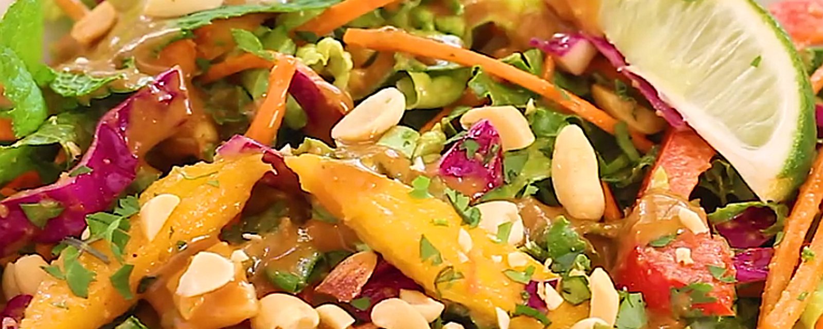 Salade thaï croquante et colorée 