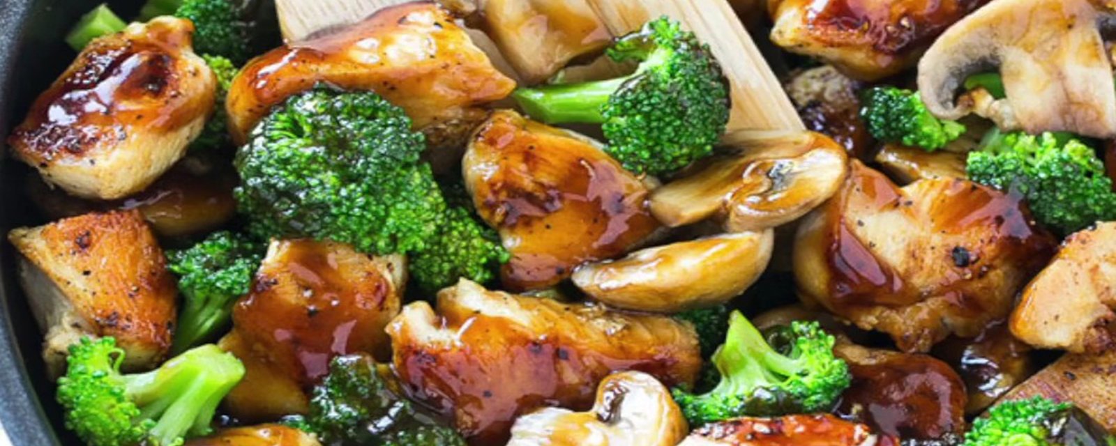 Poulet, brocoli et champignons pour un souper parfait 