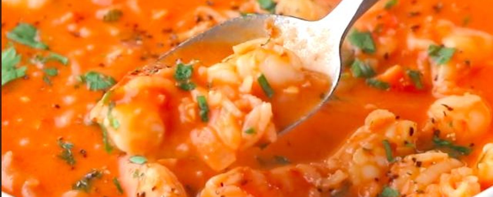 Soupe brésilienne aux crevettes prête en 10 minutes!