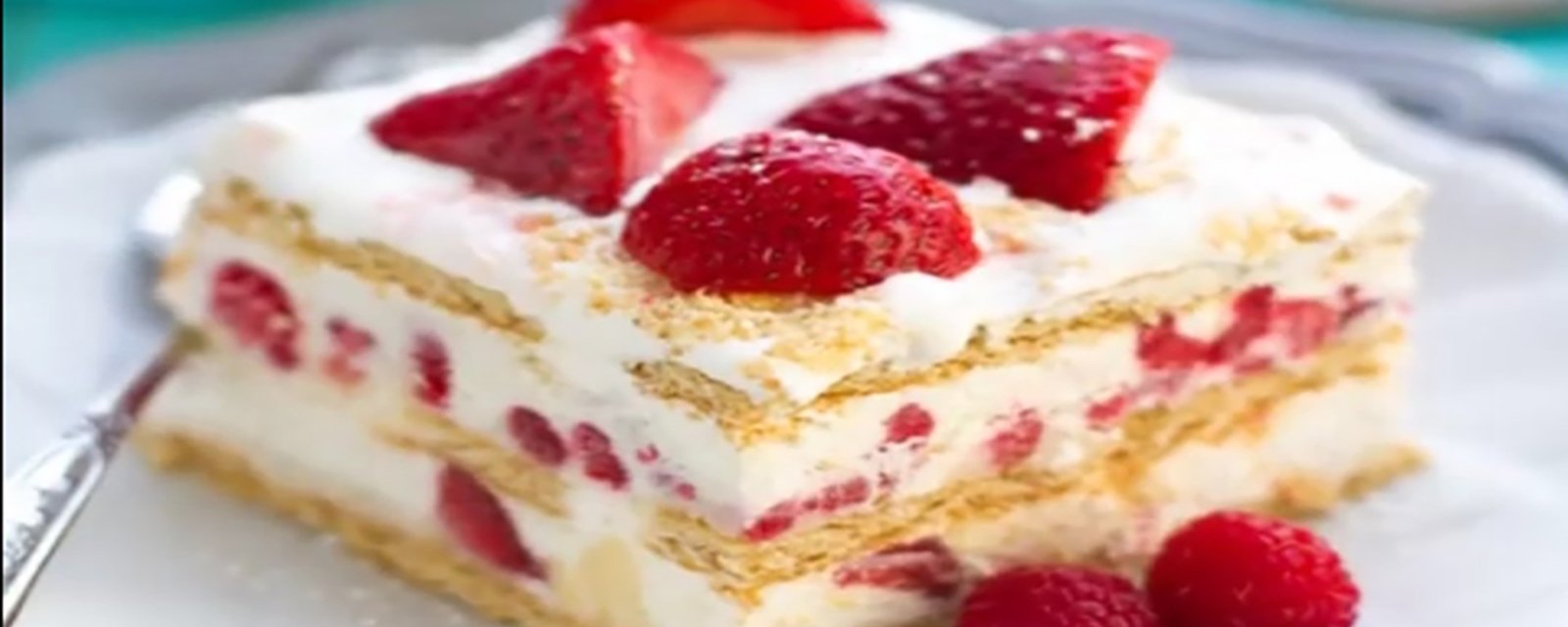 Gâteau aux fraises sans cuisson qui fera fureur auprès de vos invités