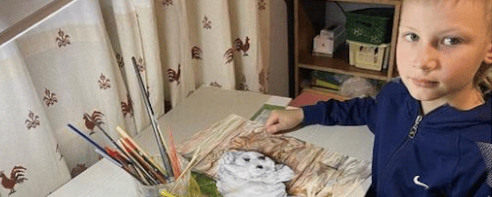 À 9 ans seulement, il crée des tableaux incroyables