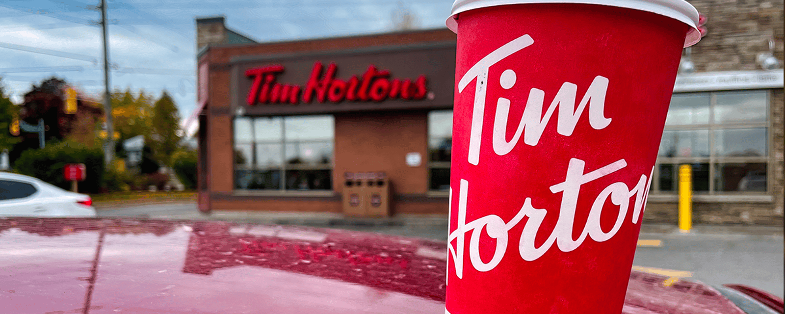 Une Canadienne réclame 500 000 $ à Tim Hortons pour s'être brûlée avec son thé