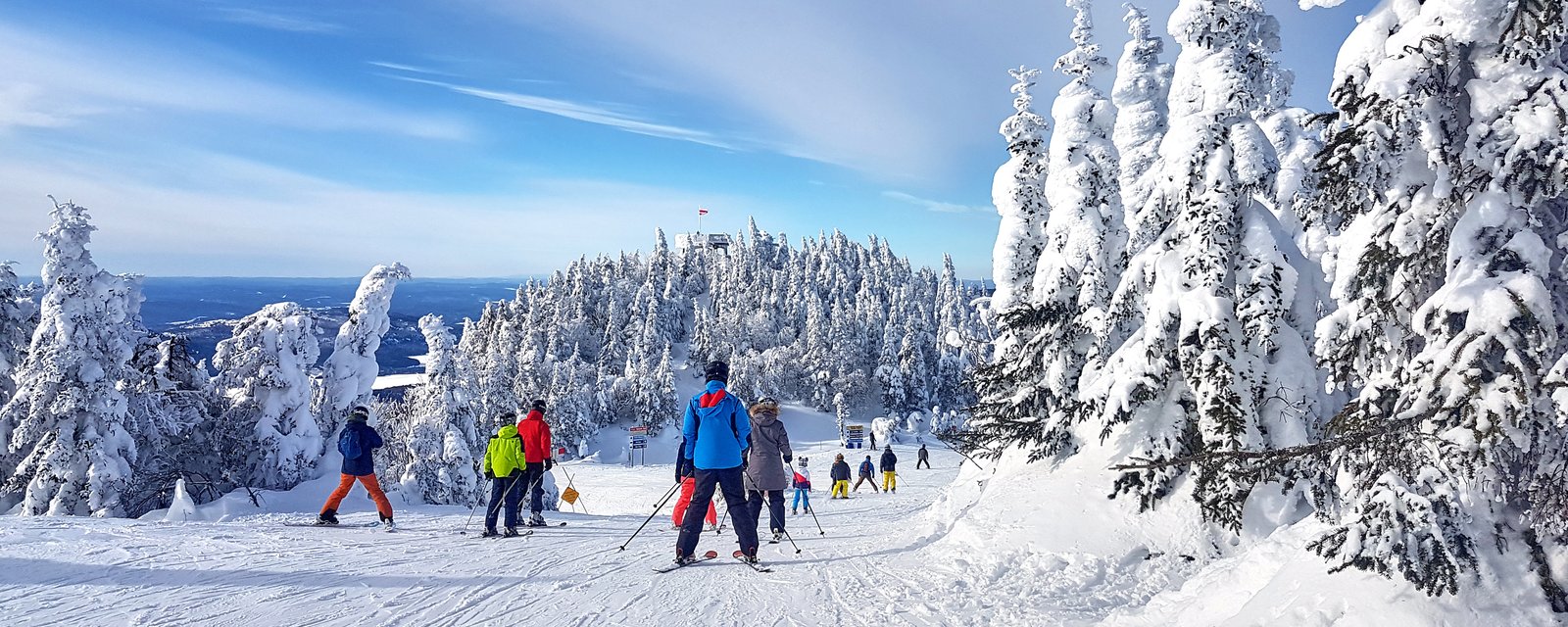 Près de 27 000 postes à combler cet hiver en tourisme au Québec
