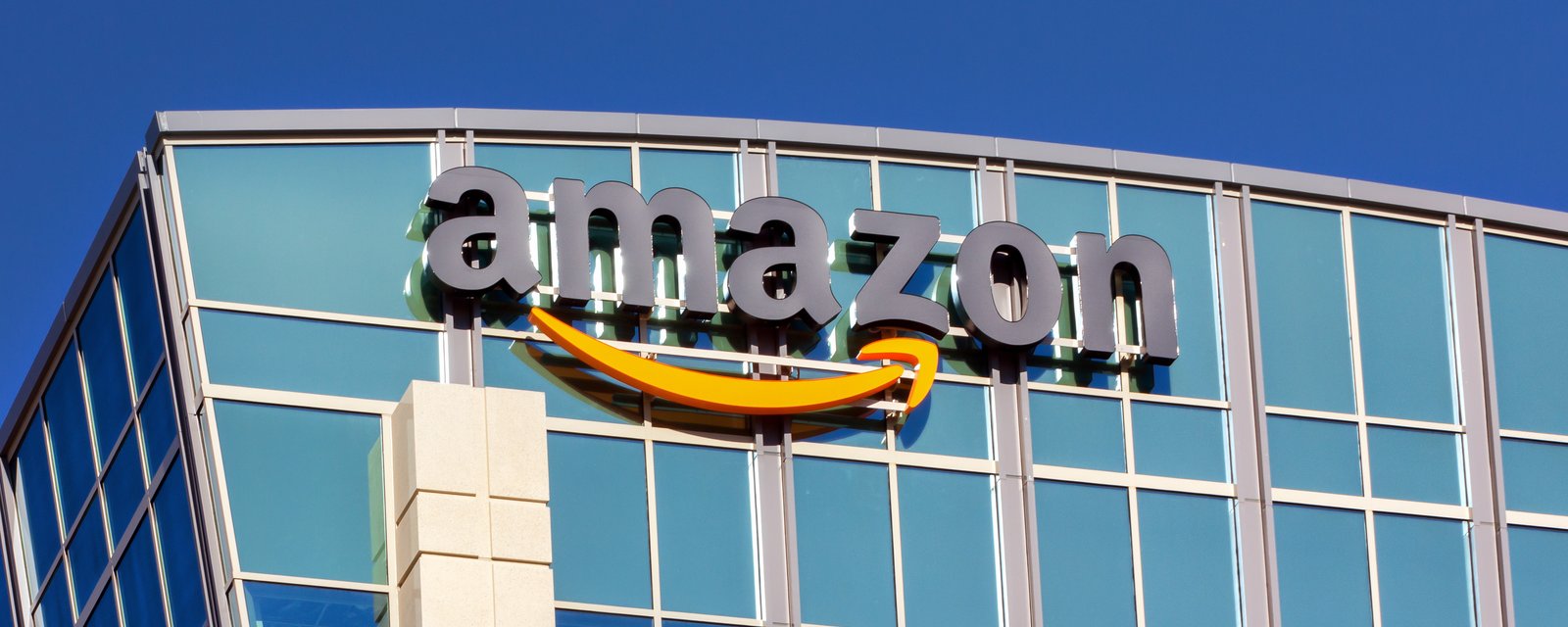 Le nombre de contrats que les gouvernements ont donné à Amazon ont explosé