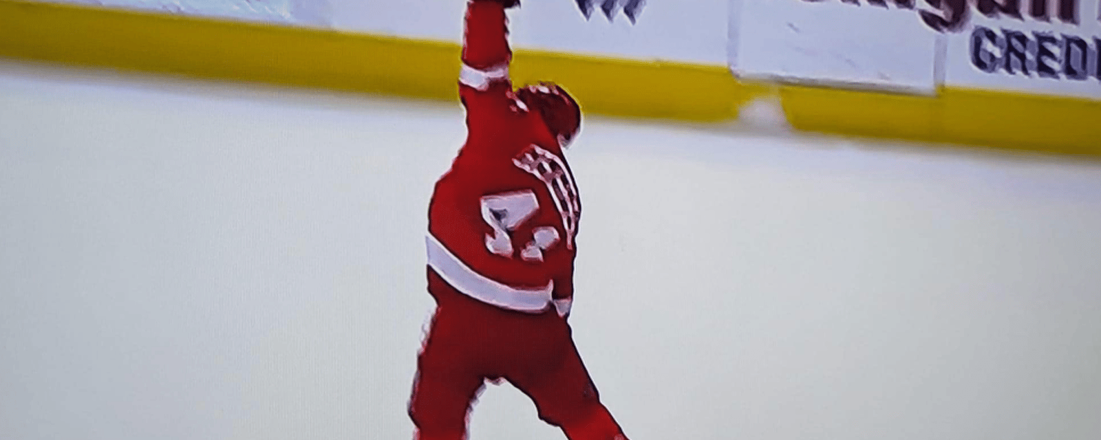 Shayne Gostisbehere saves Red Wings season with epic leap 