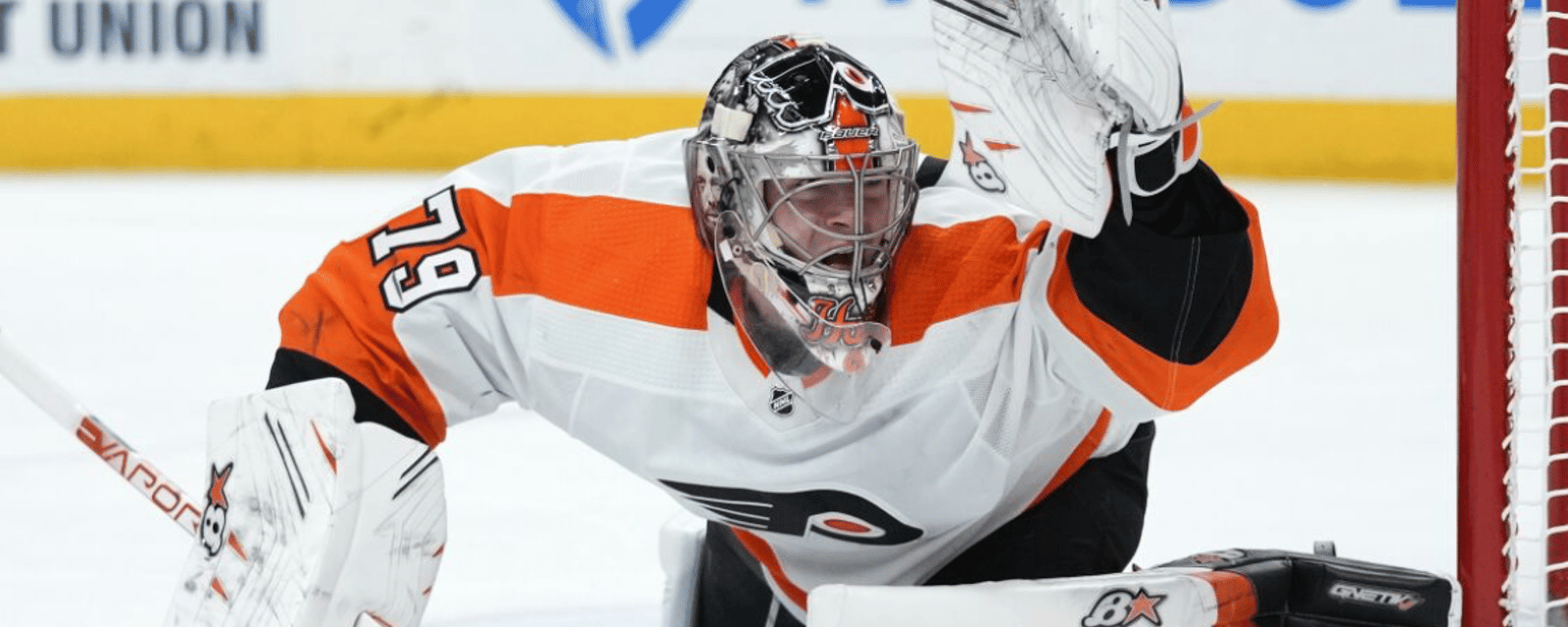 Carter Hart lands with Maple Leafs in latest trade proposal 
