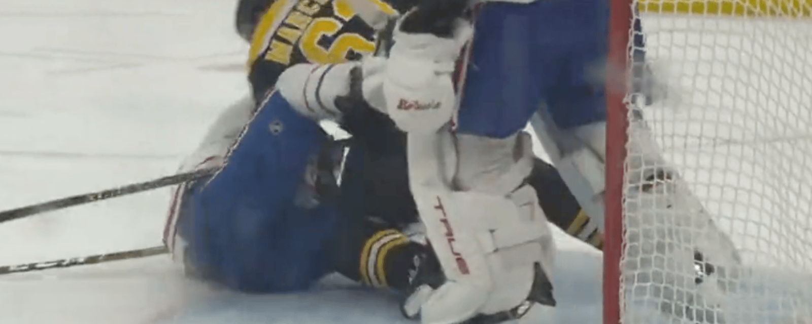 Brad Marchand avenges Patrice Bergeron after high hit