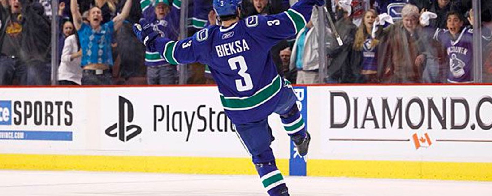 Bieksa signs a one day contract with the Canucks