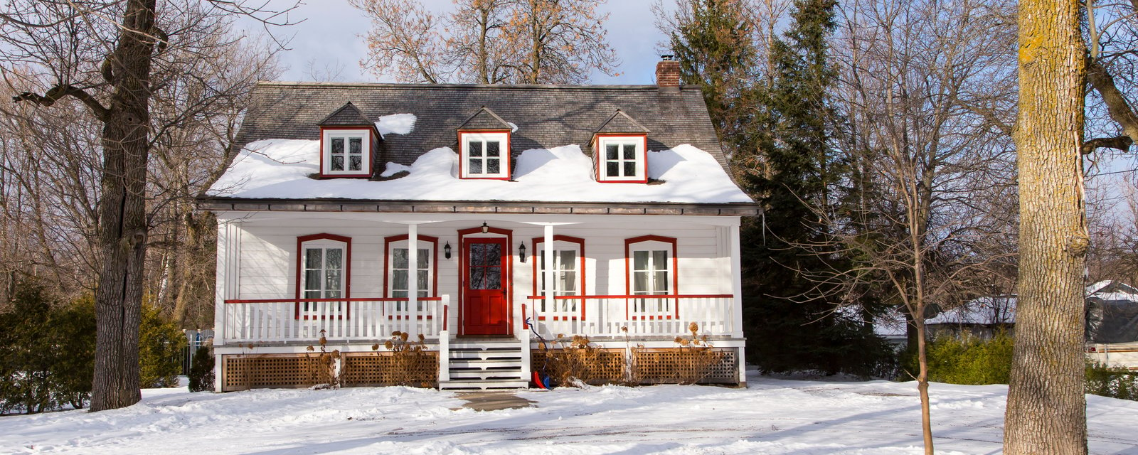 Les prix des maisons continuent d'exploser partout au Québec