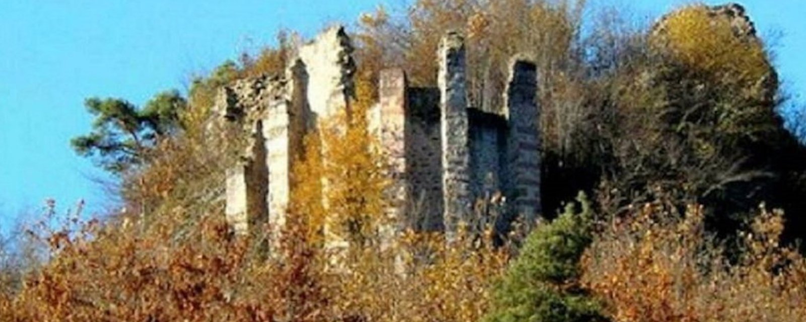 À vendre en Alsace: une ruine de château médiéval