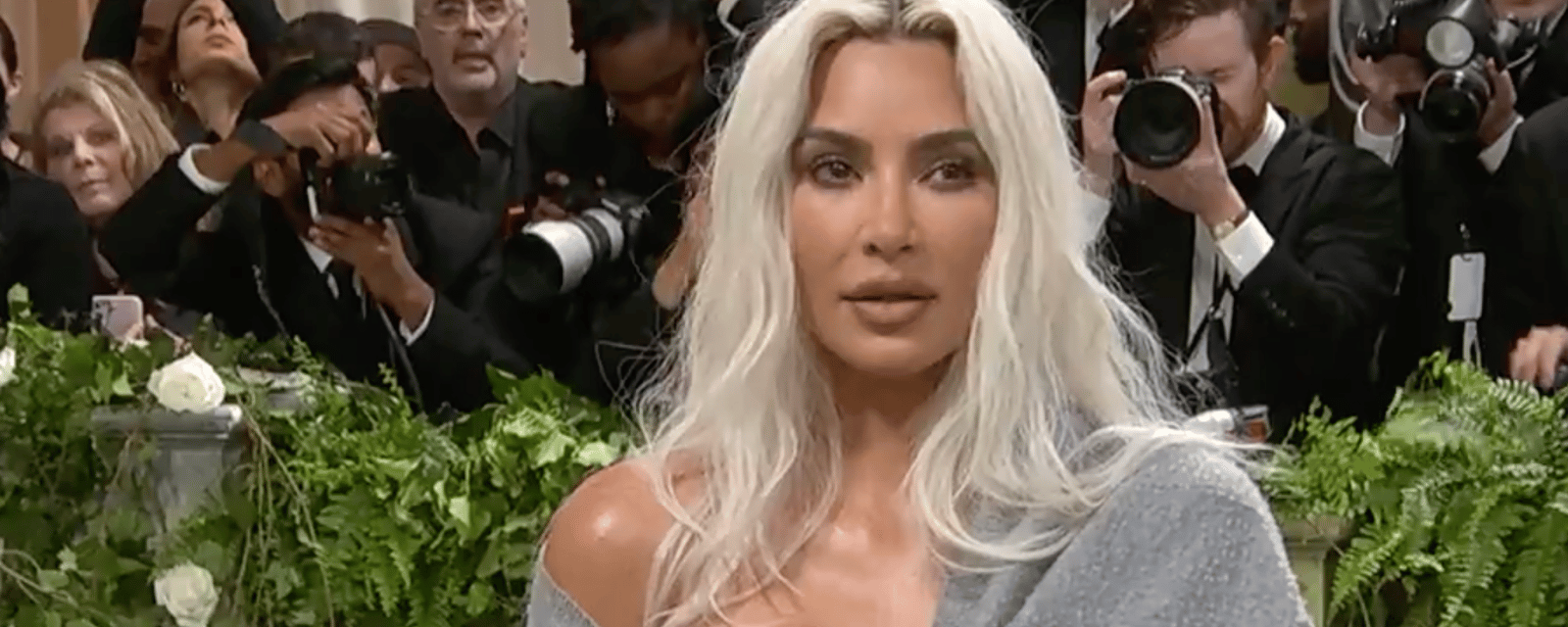 Kim Kardashian au milieu d’une controverse douteuse avec son look du Met Gala