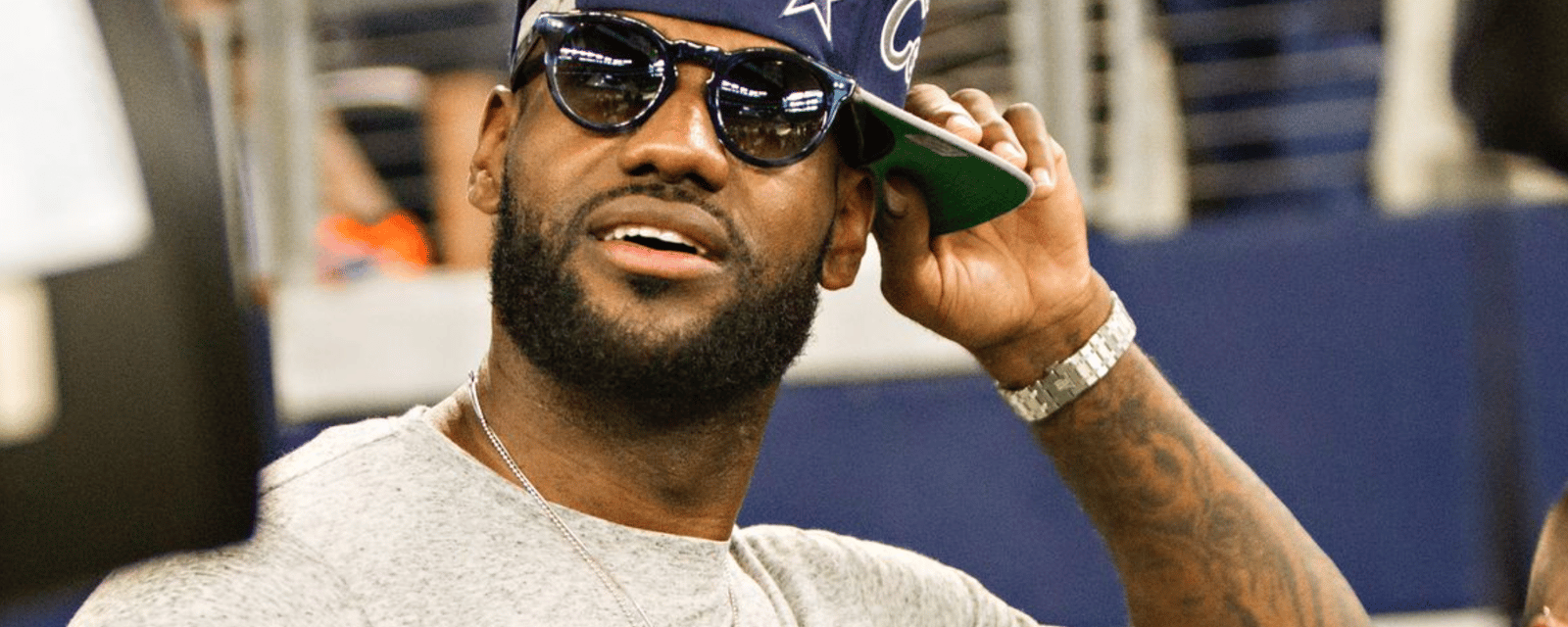 LeBron James rips reporters for lack of Cowboys questions 