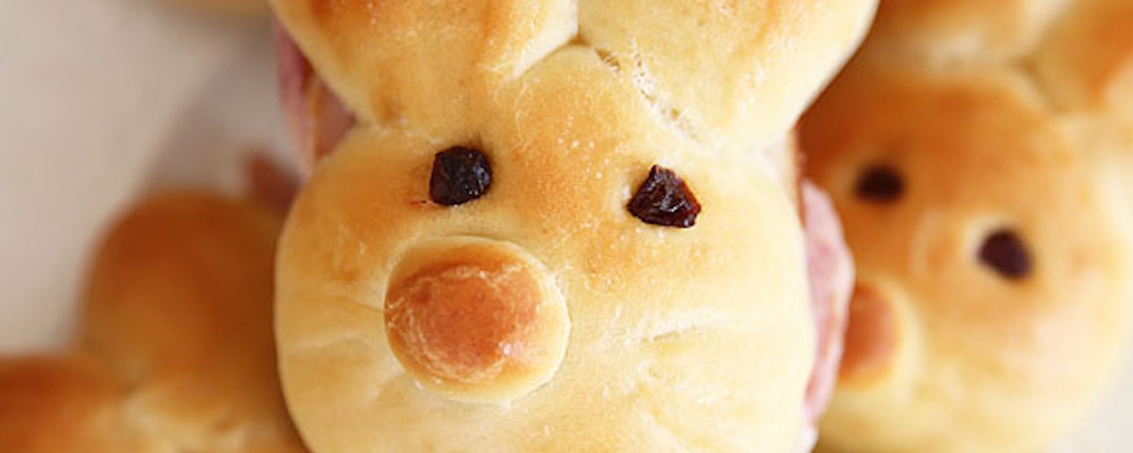 Une idée trop mignonne pour Pâques: des petits pains en lapins!