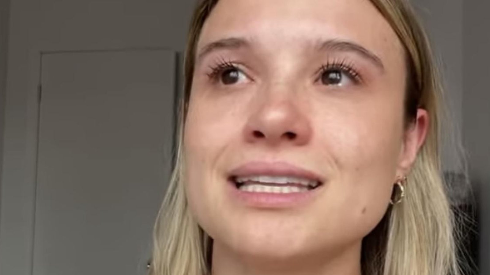 Claudie Mercier en larmes, s’excuse après avoir partagé une photo déplacée sur Instagram