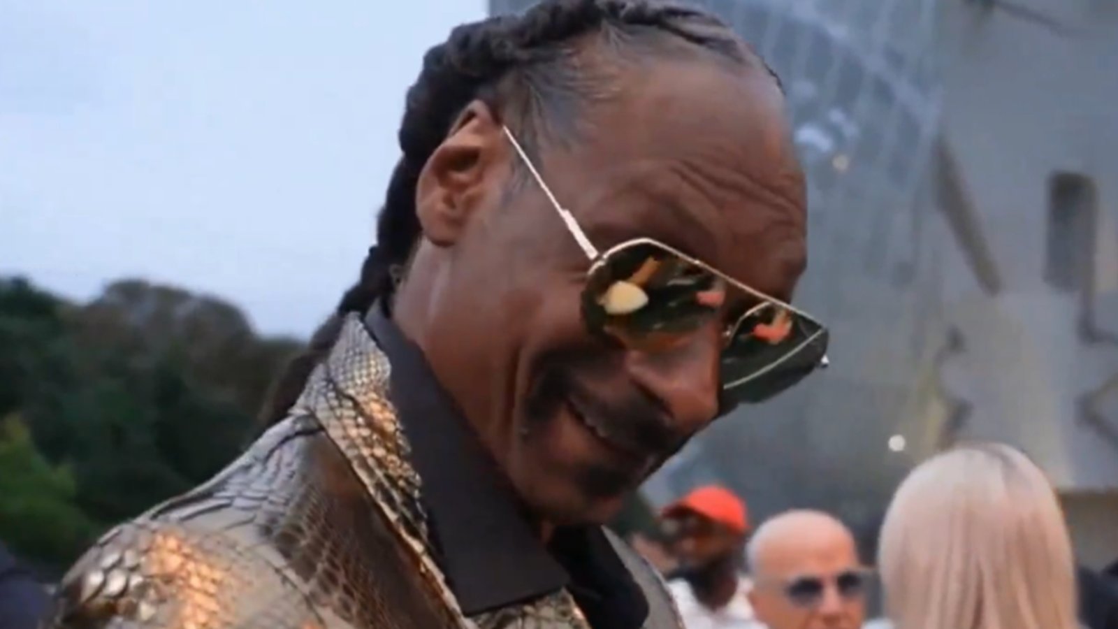 Une vidéo de Snoop Dogg qui parle français enflamme le web