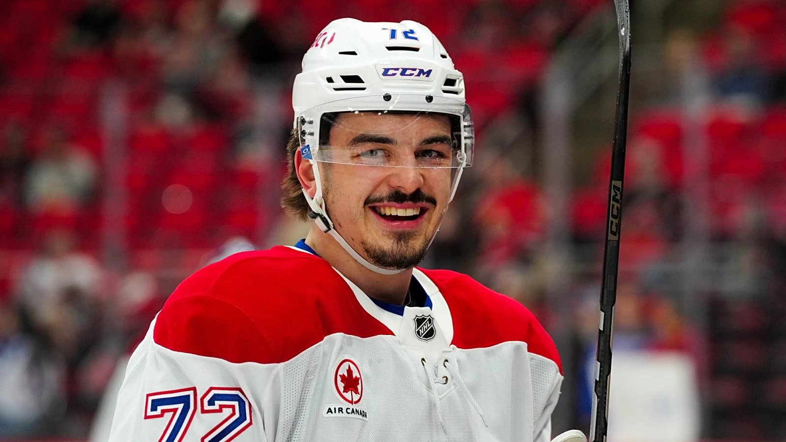 Arber Xhekaj a adoré la foule du Centre Bell