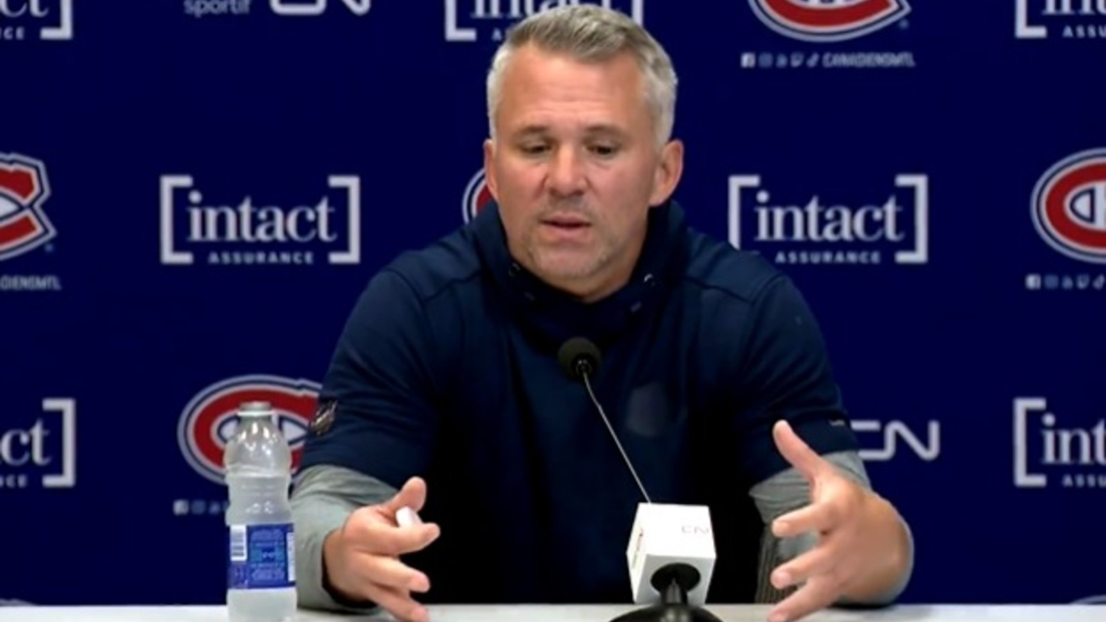 Martin St. Louis donne une mise à jour sur Alexandre Carrier, Patrik Laine et Samuel Montembeault