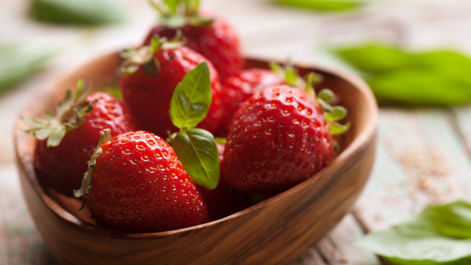 Un agriculteur expert nous partage sa super astuce pour  conserver les fraises plus longtemps